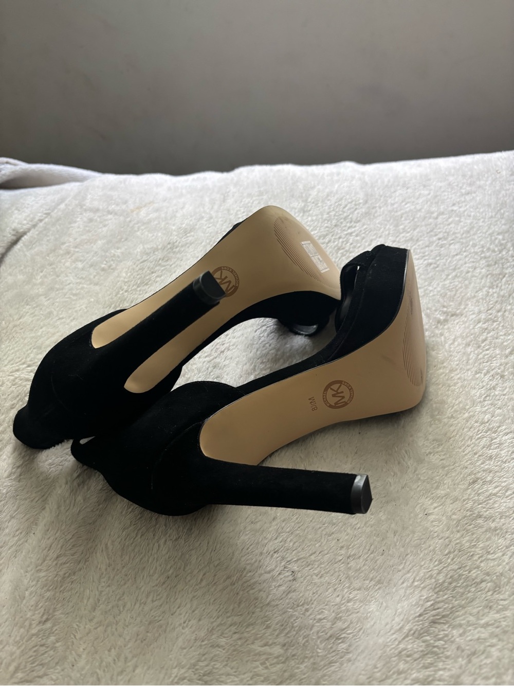 Michael Kors Black High Heel Ankle Strap Sandals Size 8.5 - Picture 5 of 6